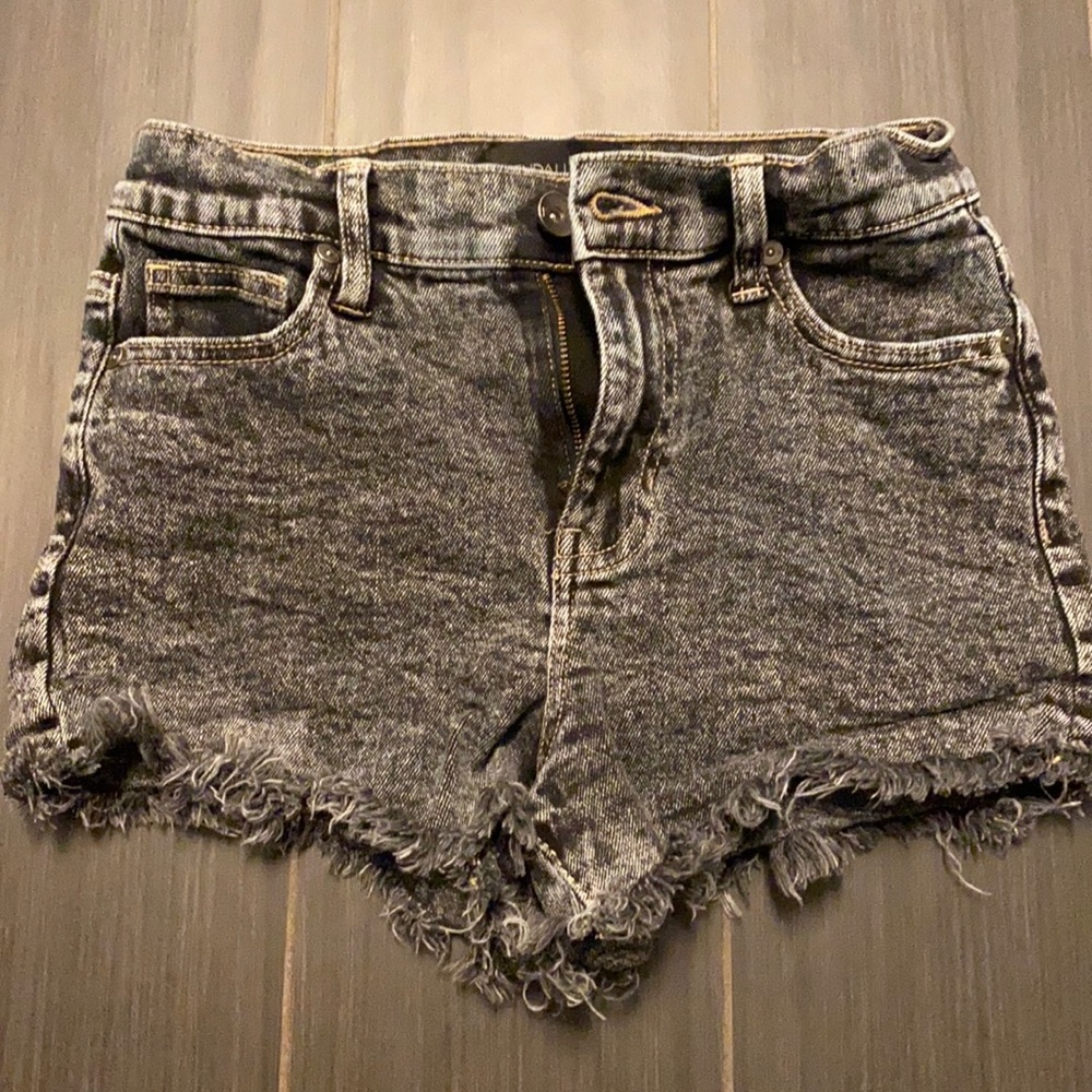 Brand new Kendall+Kylie black denim shorts